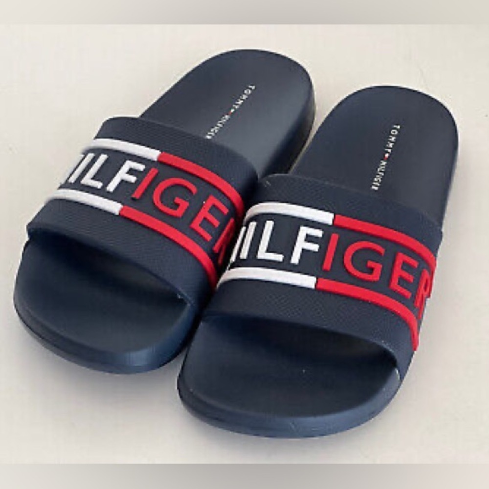 Tommy Hilfiger slides Sz 6